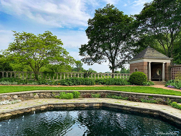 English Garden Vista